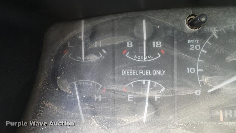 image for item L3134 1995 Ford F350 SuperCab flatbed pickup truck