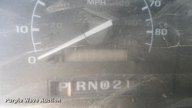 image for item L3134 1995 Ford F350 SuperCab flatbed pickup truck