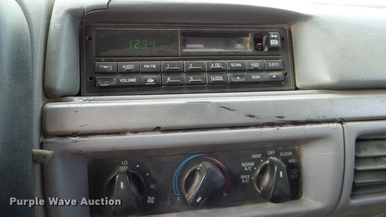 image for item L3134 1995 Ford F350 SuperCab flatbed pickup truck