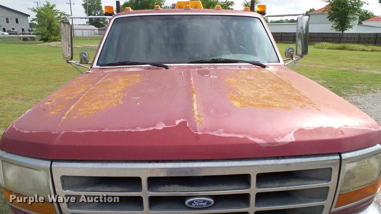 image for item L3134 1995 Ford F350 SuperCab flatbed pickup truck