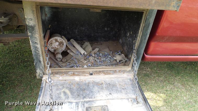 image for item L3134 1995 Ford F350 SuperCab flatbed pickup truck