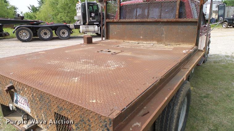 image for item L3134 1995 Ford F350 SuperCab flatbed pickup truck
