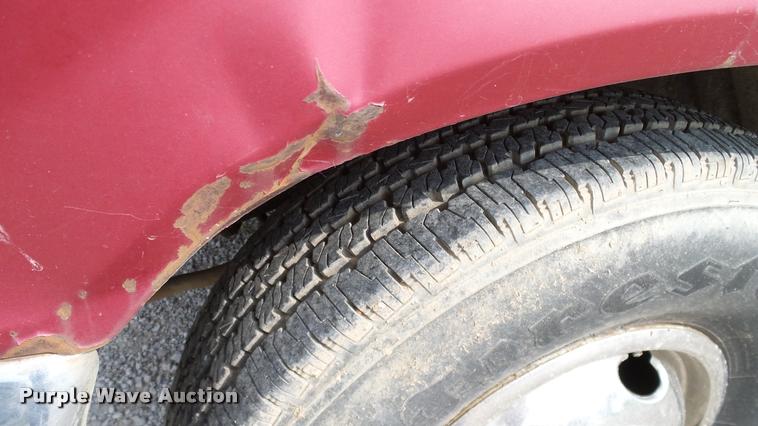 image for item L3134 1995 Ford F350 SuperCab flatbed pickup truck