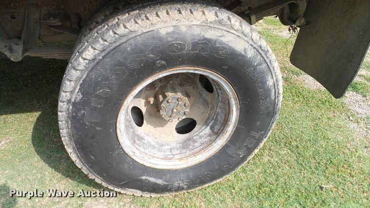 image for item L3134 1995 Ford F350 SuperCab flatbed pickup truck