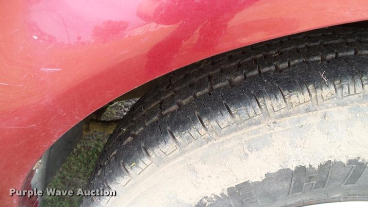 image for item L3134 1995 Ford F350 SuperCab flatbed pickup truck