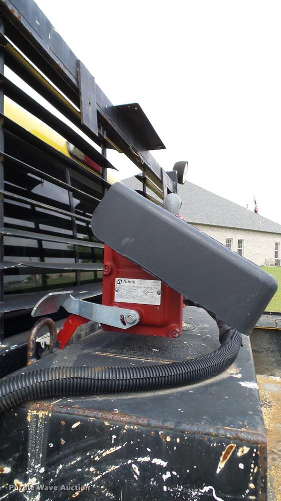 image for item L3137 2006 Ford F350 Super Duty Crew Cab pickup truck