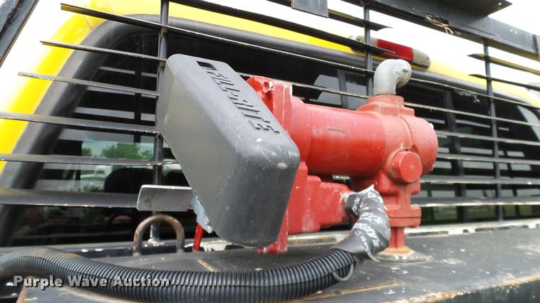 image for item L3137 2006 Ford F350 Super Duty Crew Cab pickup truck