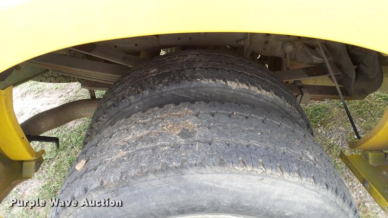 image for item L3137 2006 Ford F350 Super Duty Crew Cab pickup truck