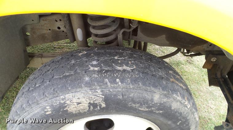 image for item L3137 2006 Ford F350 Super Duty Crew Cab pickup truck