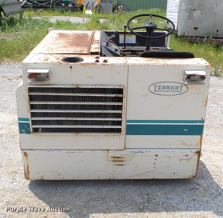 image for item L3144 Tennant Power Sweeper 250 sweeper