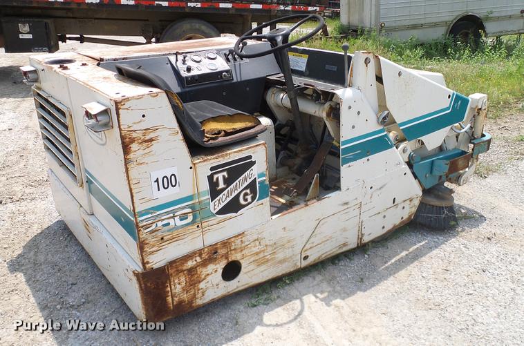 image for item L3144 Tennant Power Sweeper 250 sweeper