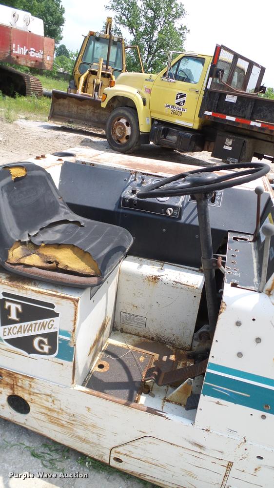 image for item L3144 Tennant Power Sweeper 250 sweeper