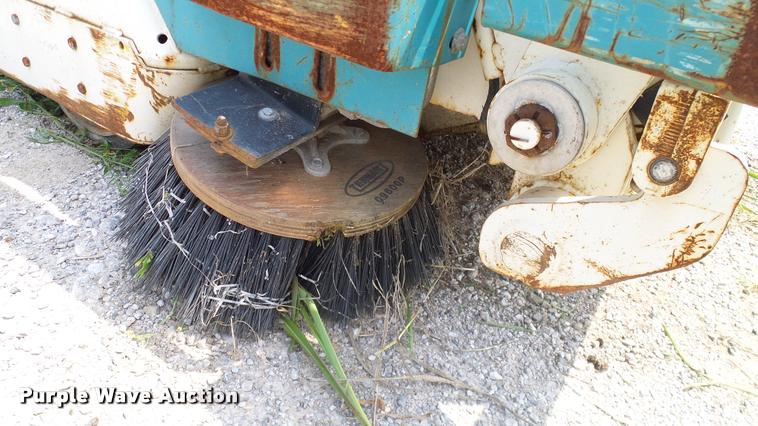 image for item L3144 Tennant Power Sweeper 250 sweeper