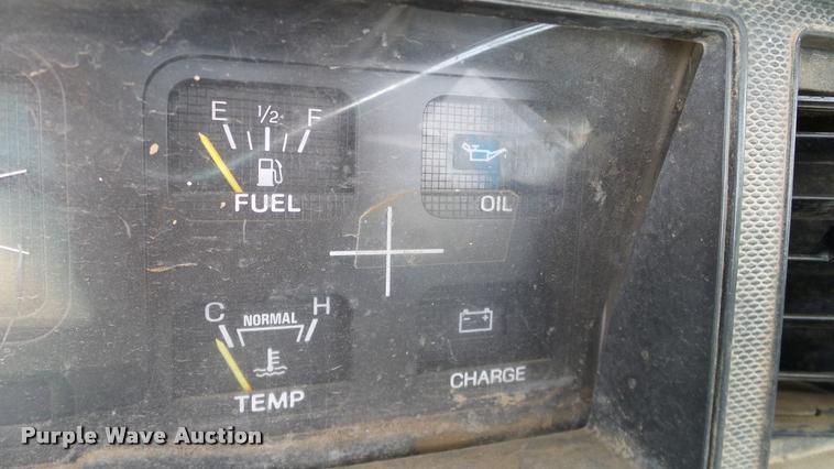 image for item L3146 1998 Ford F700 dump flatbed truck