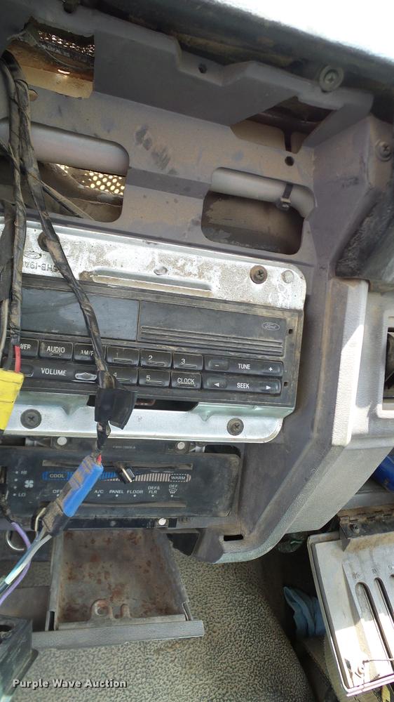 image for item L3146 1998 Ford F700 dump flatbed truck