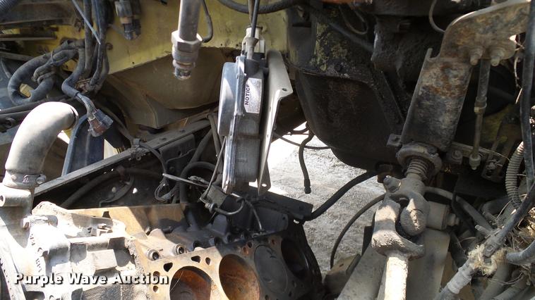 image for item L3146 1998 Ford F700 dump flatbed truck