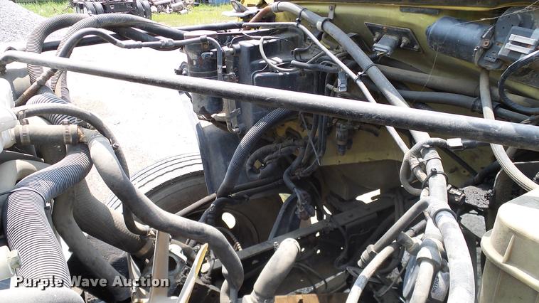 image for item L3146 1998 Ford F700 dump flatbed truck