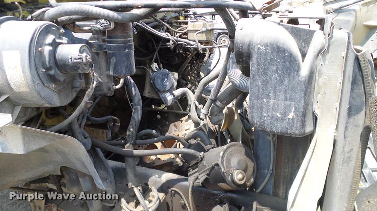 image for item L3146 1998 Ford F700 dump flatbed truck