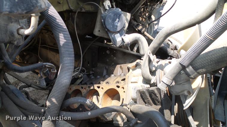 image for item L3146 1998 Ford F700 dump flatbed truck