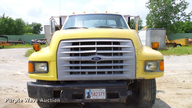 image for item L3146 1998 Ford F700 dump flatbed truck