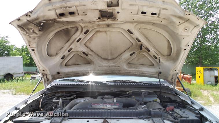 image for item L3147 2007 Ford F450 Super Duty Crew Cab flatbed truck