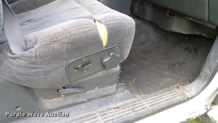 image for item L3149 2002 Chevrolet Silverado 1500 Ext. Cab pickup truck