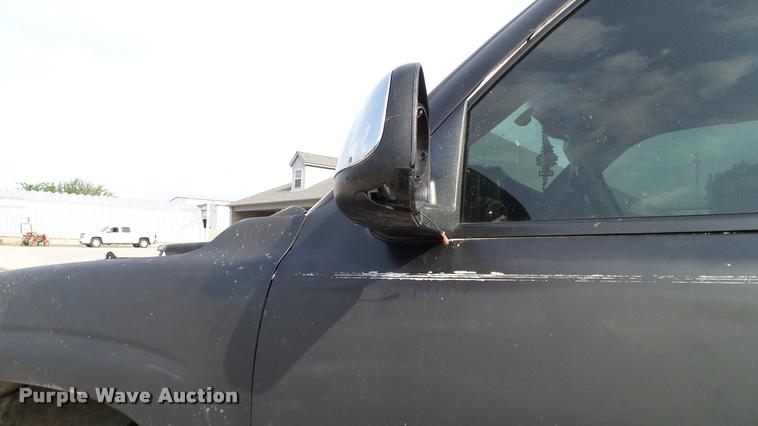 image for item L3149 2002 Chevrolet Silverado 1500 Ext. Cab pickup truck