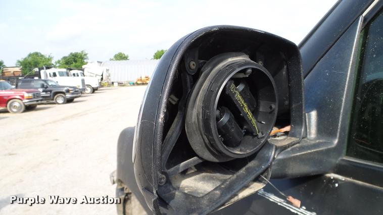 image for item L3149 2002 Chevrolet Silverado 1500 Ext. Cab pickup truck