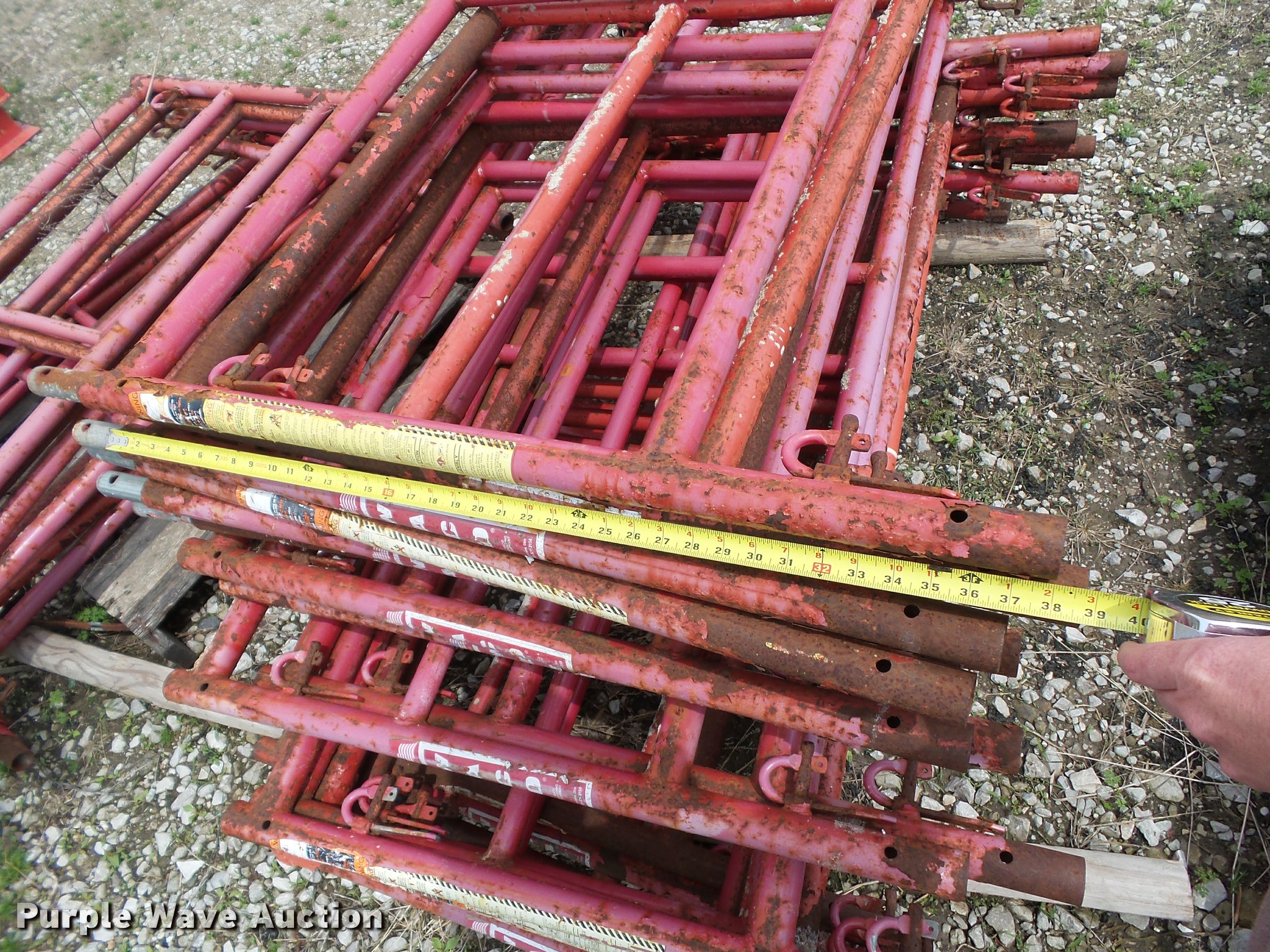 Waco scaffolding in Mount Pleasant, IA Item DH9292 sold Purple Wave