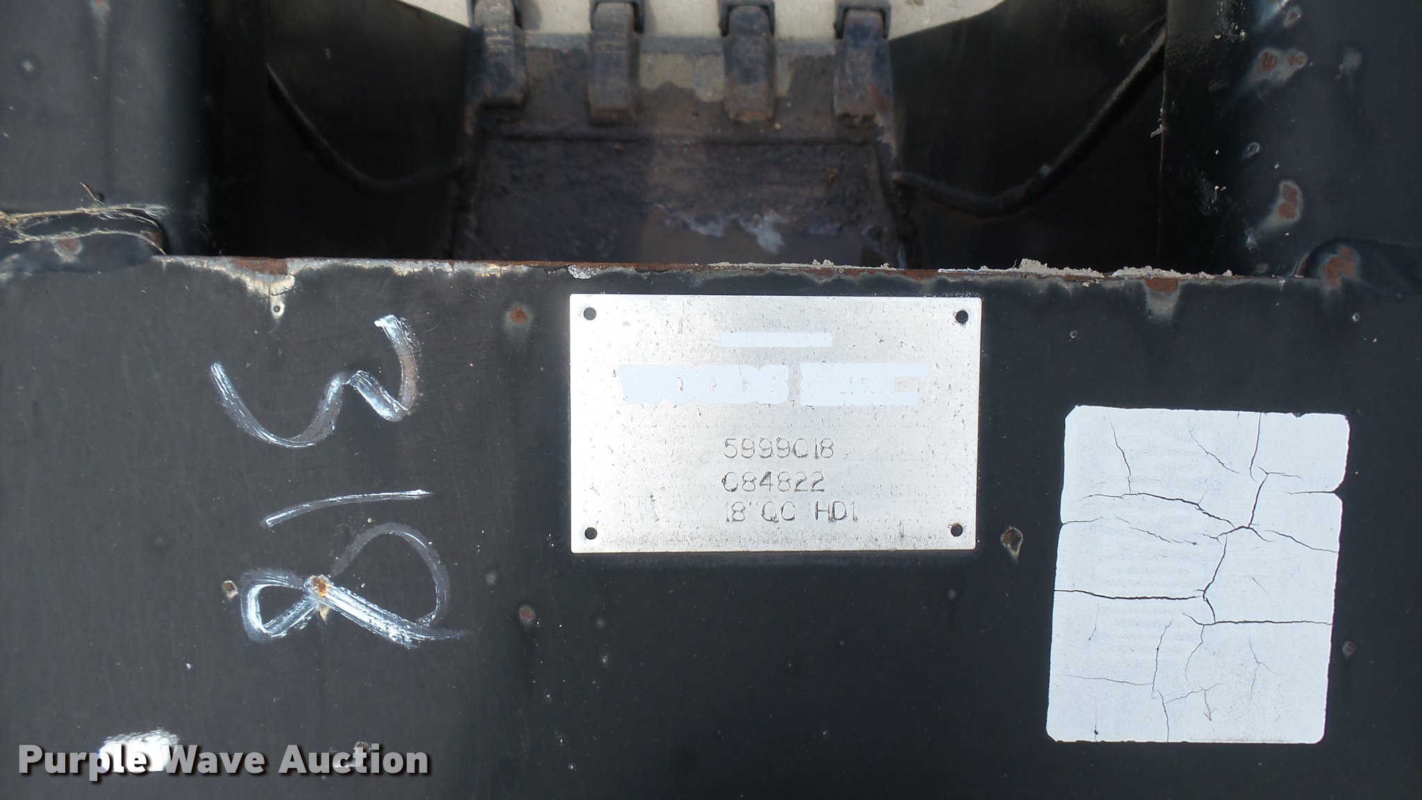 Woods excavator bucket in Wichita, KS Item DQ9093 sold Purple Wave