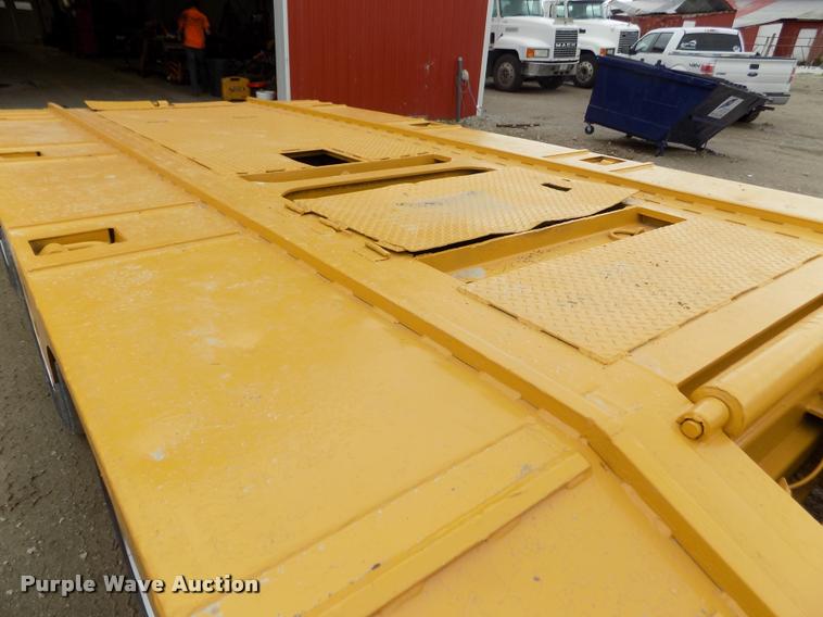 image for item DA0686 2000 Load King 403/4DFPR drop deck equipment trailer