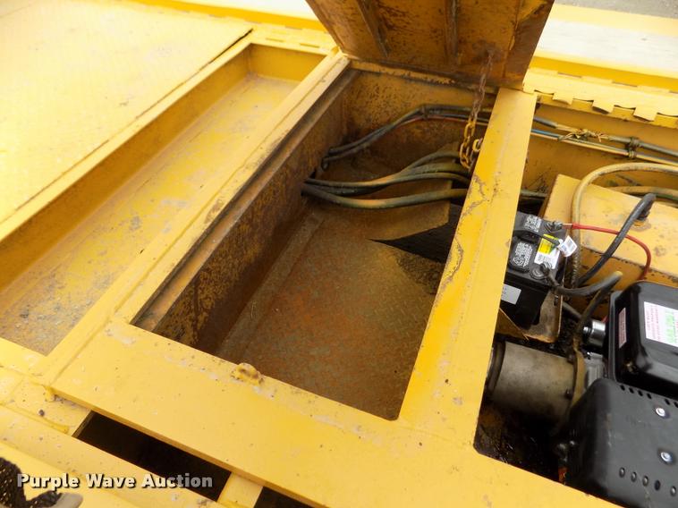 image for item DA0686 2000 Load King 403/4DFPR drop deck equipment trailer