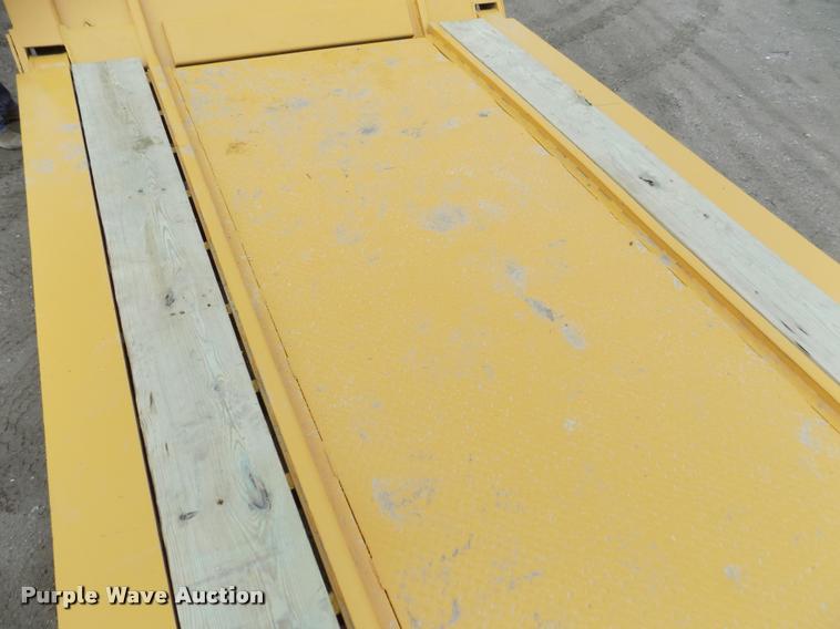 image for item DA0686 2000 Load King 403/4DFPR drop deck equipment trailer