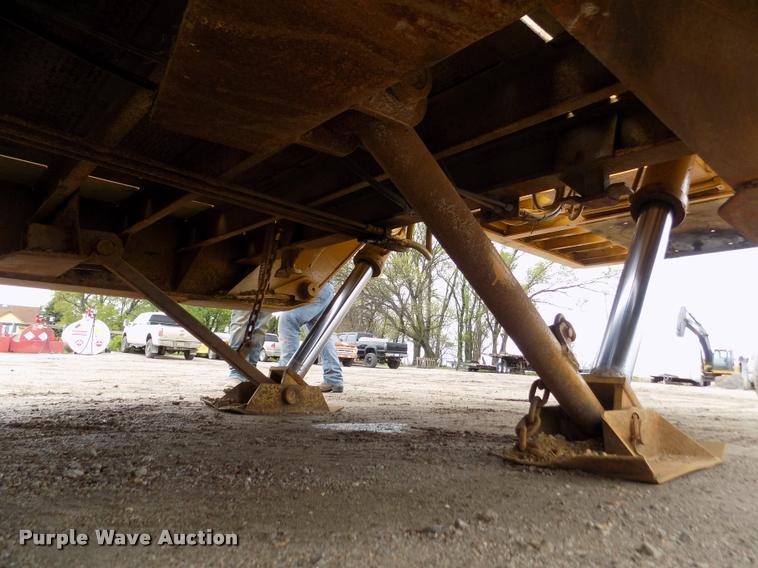 image for item DA0686 2000 Load King 403/4DFPR drop deck equipment trailer