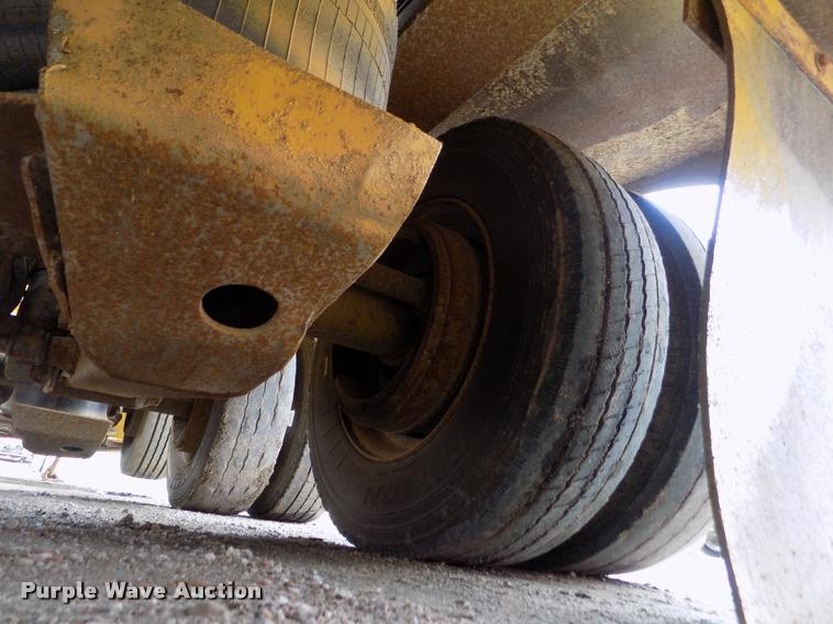 image for item DA0686 2000 Load King 403/4DFPR drop deck equipment trailer