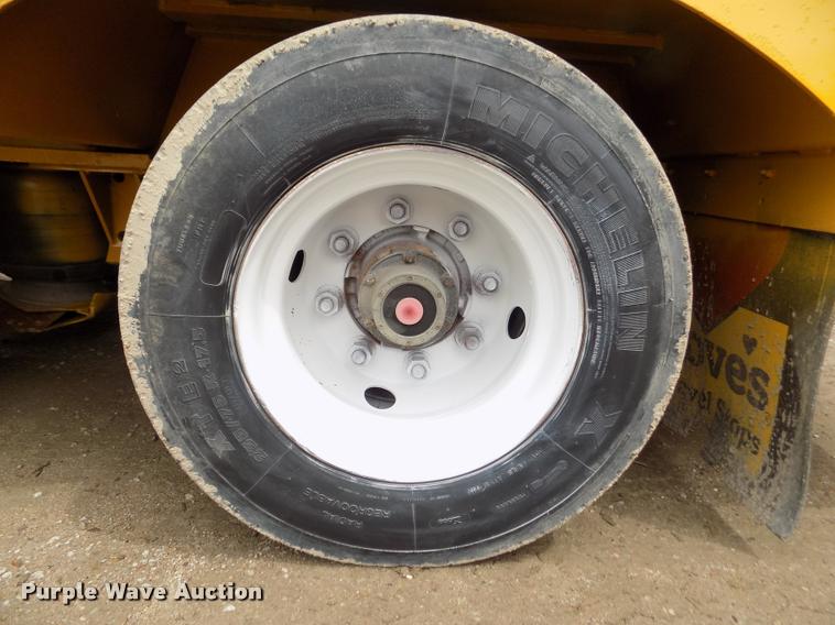 image for item DA0686 2000 Load King 403/4DFPR drop deck equipment trailer