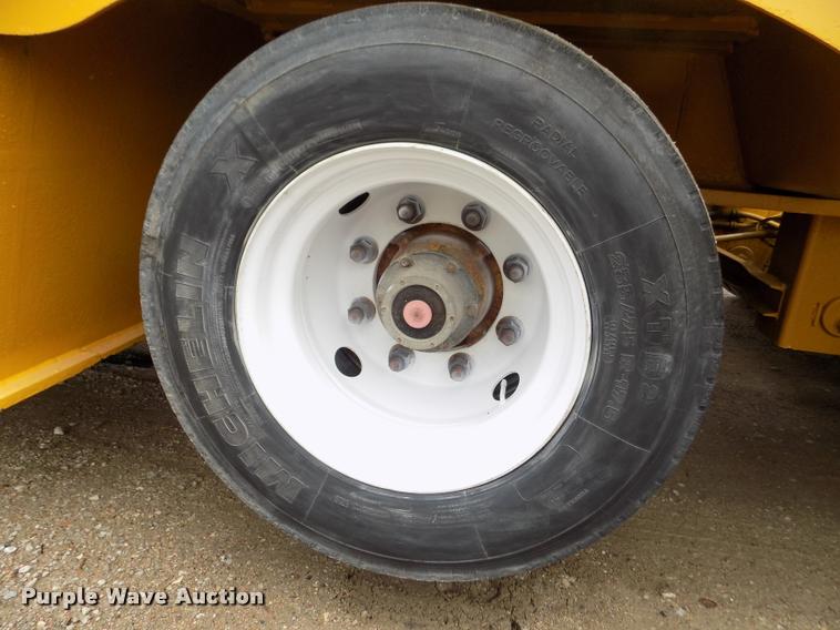 image for item DA0686 2000 Load King 403/4DFPR drop deck equipment trailer