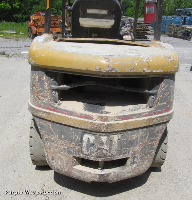image for item DA1002 Caterpillar P7000 forklift