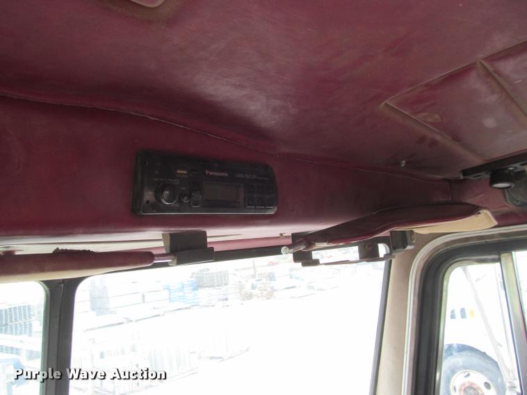 image for item DA1003 1994 Peterbilt 378 dump truck