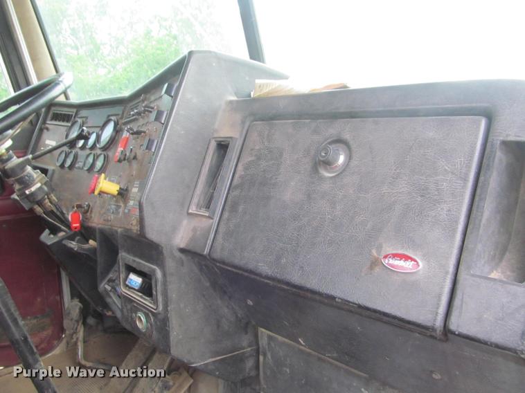 image for item DA1003 1994 Peterbilt 378 dump truck