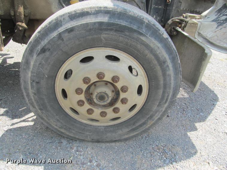 image for item DA1003 1994 Peterbilt 378 dump truck