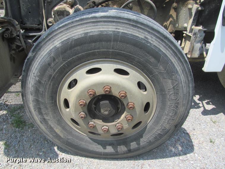 image for item DA1003 1994 Peterbilt 378 dump truck