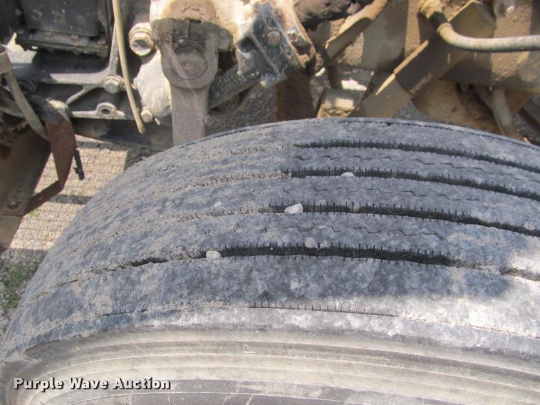 image for item DA1003 1994 Peterbilt 378 dump truck