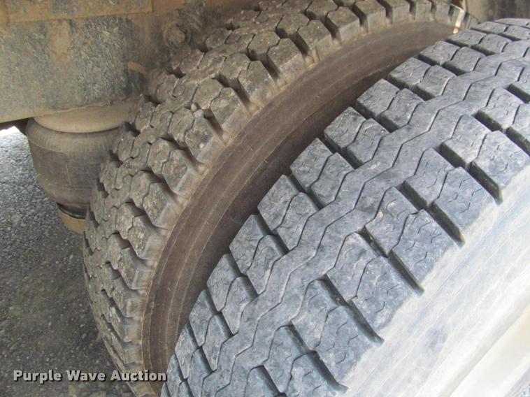 image for item DA1003 1994 Peterbilt 378 dump truck