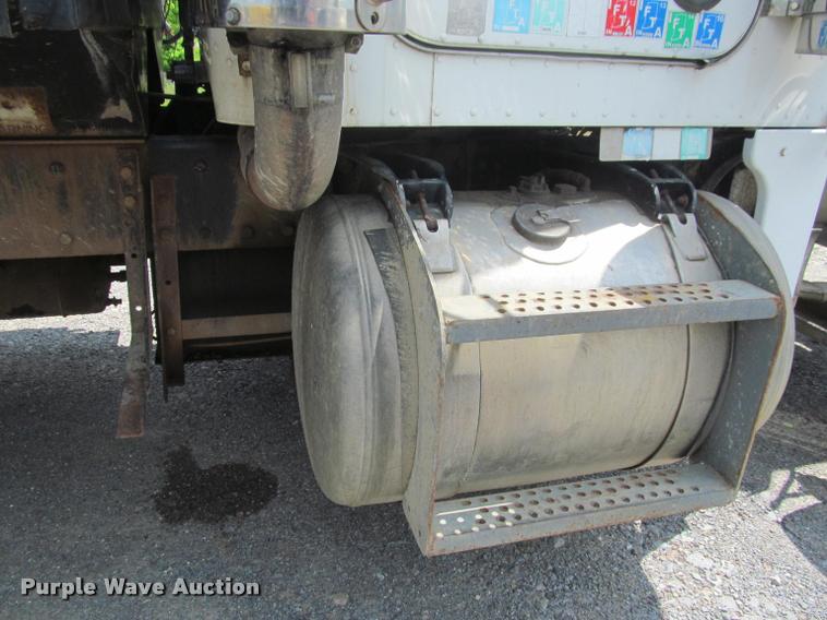 image for item DA1003 1994 Peterbilt 378 dump truck