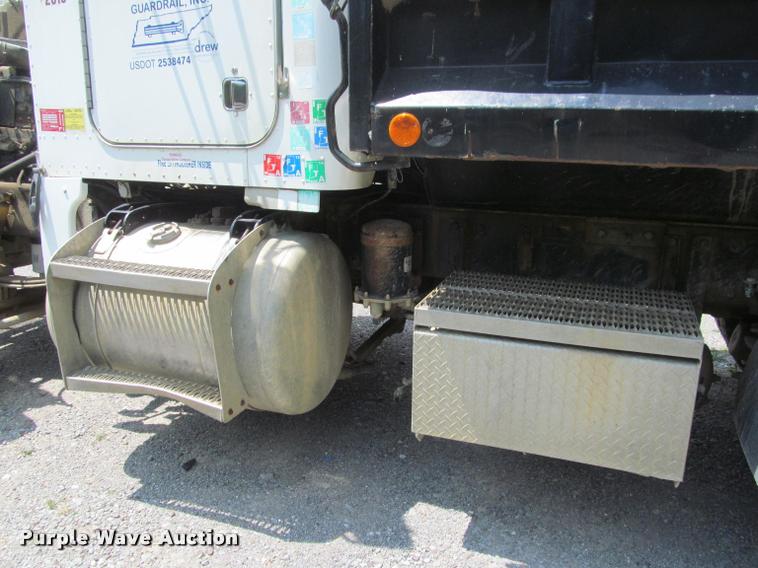 image for item DA1003 1994 Peterbilt 378 dump truck