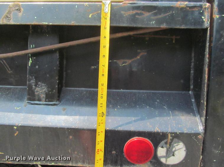 image for item DA1003 1994 Peterbilt 378 dump truck