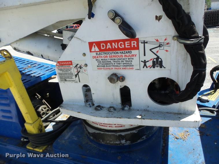 image for item DA3482 2008 Skylift Mini-Derrick 33 derrick digger