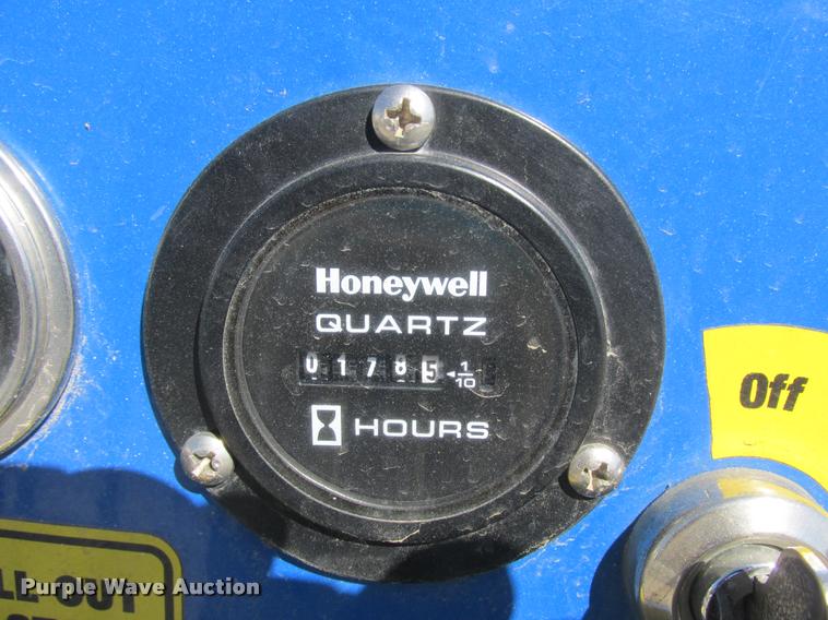 image for item DA3482 2008 Skylift Mini-Derrick 33 derrick digger