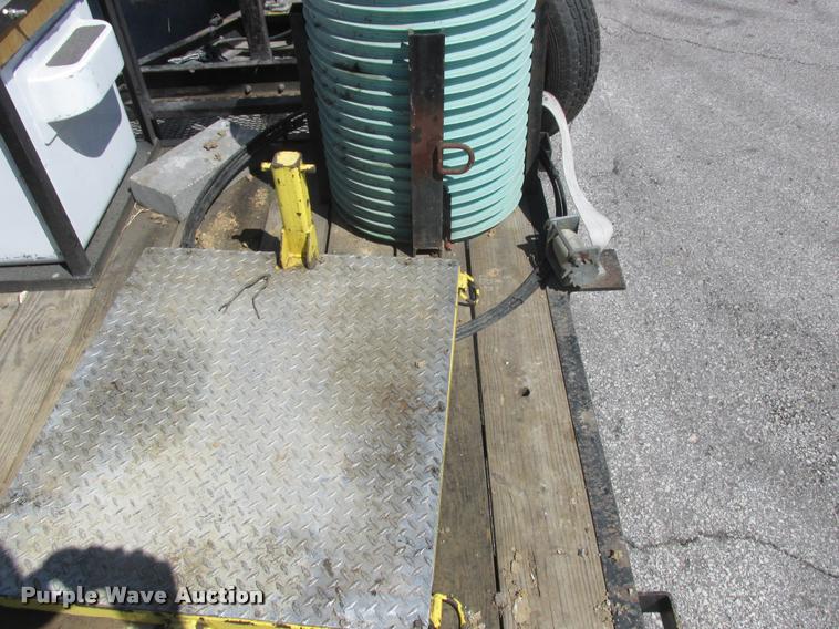 image for item DA3482 2008 Skylift Mini-Derrick 33 derrick digger